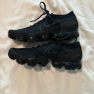 Nike triple black Vapor max